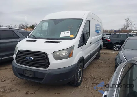 2016 Ford Transit-250 z USA, uszkodzony, nr VIN 1FTYR2CM4GKA43564